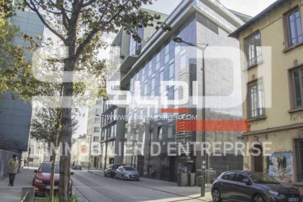 Bureaux A LOUER - LYON - 729 m²