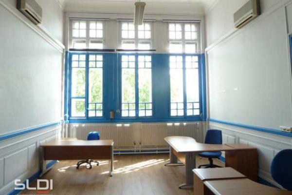 Bureaux A LOUER - VAULX EN VELIN - 264 m²