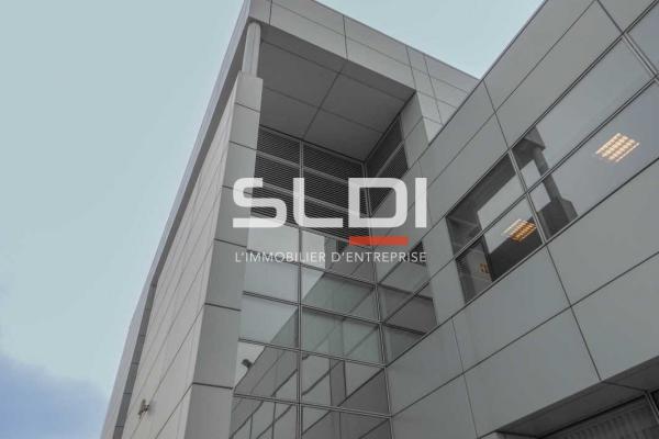 Entrepôts/Messagerie A LOUER - VAULX MILIEU - 6 655 m²