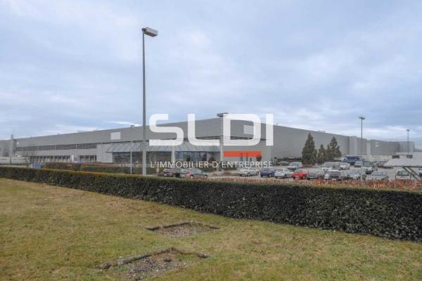 Entrepôts/Messagerie A LOUER - VAULX MILIEU - 6 655 m²