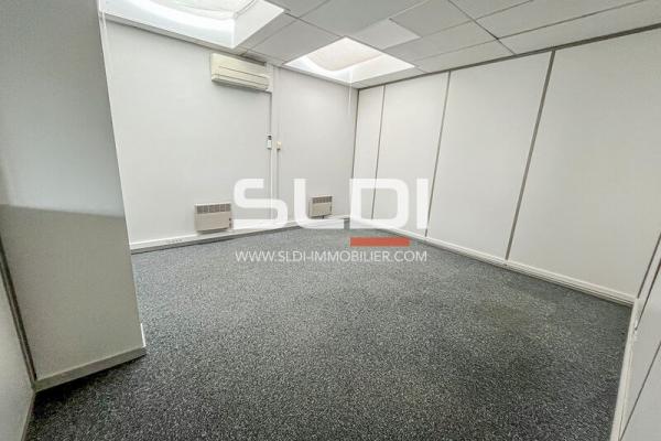 Bureaux A LOUER - VILLEURBANNE - 729 m²