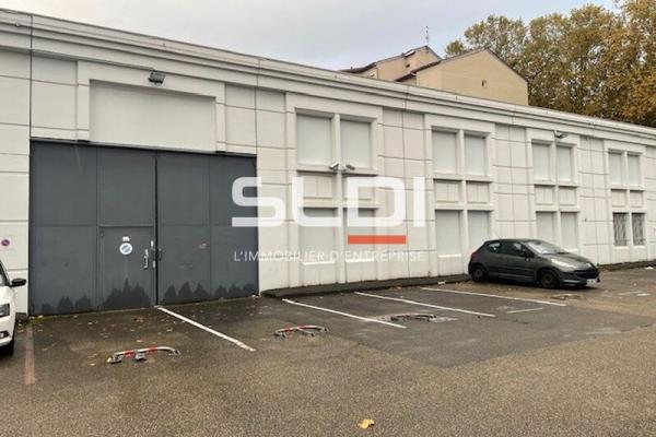 Bureaux A LOUER - VILLEURBANNE - 461 m²