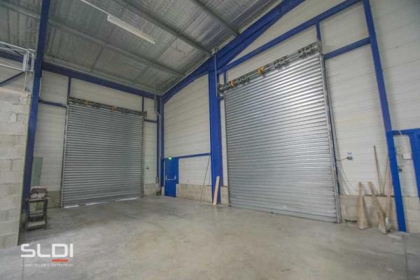 Locaux d'activités A LOUER - COLOMBE - 1 102 m²