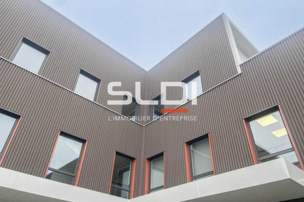 Bureaux A VENDRE OU A LOUER - MONTLUEL - 1 311 m²