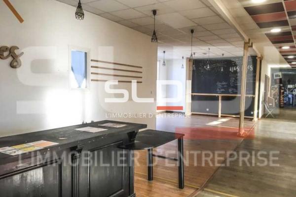 Commerces A LOUER - BOURG EN BRESSE - 435 m²