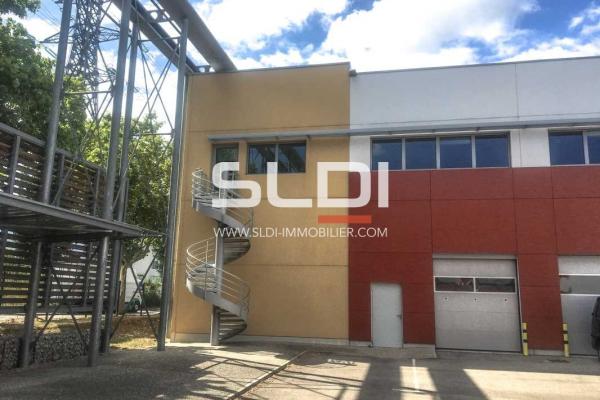 Bureaux A LOUER - SAINT PRIEST - 1 432 m²