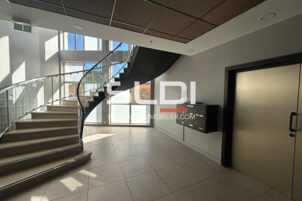Bureaux A VENDRE OU A LOUER - VILLEFRANCHE SUR SAONE - 370 m²