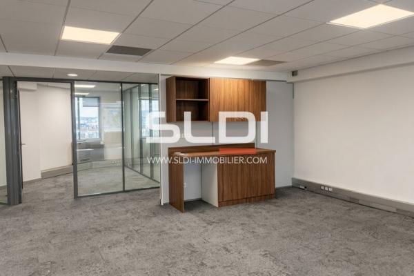 Bureaux A VENDRE - LYON - 3 147 m²