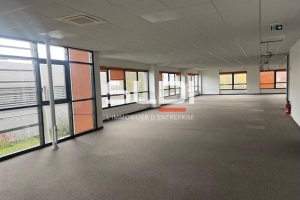 Bureaux A LOUER - SAINT PRIEST - 1 216 m²