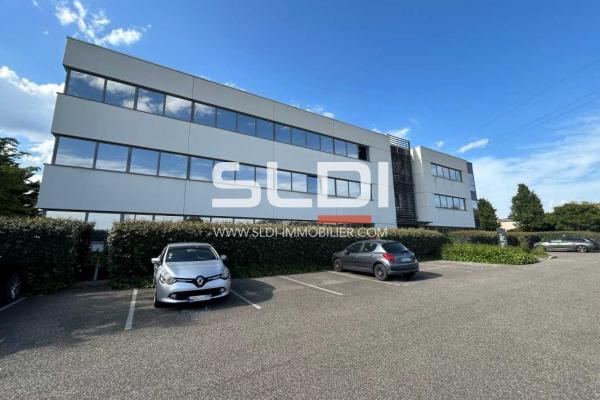 Bureaux A LOUER - DARDILLY - 110 m²