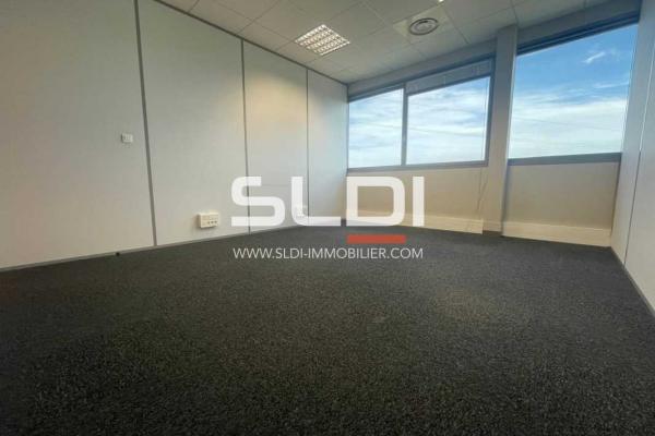 Bureaux A LOUER - DARDILLY - 110 m²