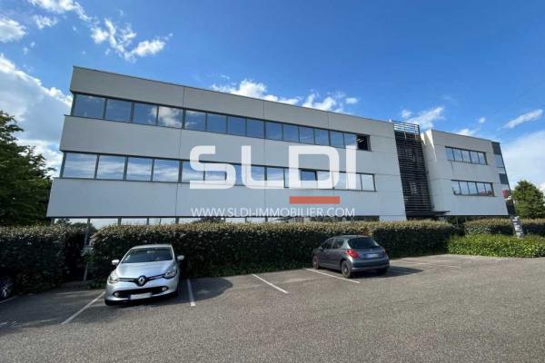 Bureaux A LOUER - DARDILLY - 110 m²