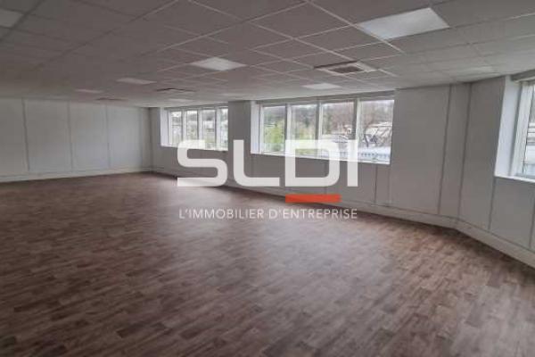 Bureaux A LOUER - SAINT GENIS LAVAL - 126 m²