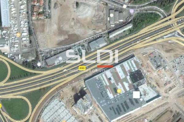 Commerces A LOUER - VENISSIEUX - 3 757 m²