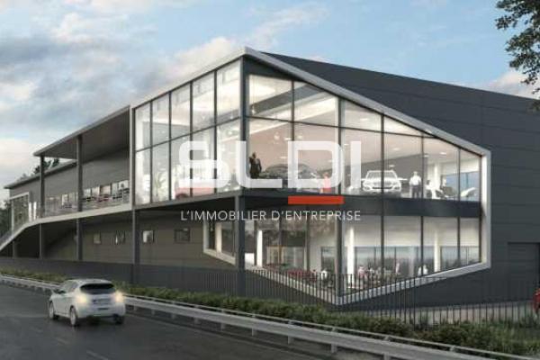 Commerces A LOUER - VENISSIEUX - 3 757 m²