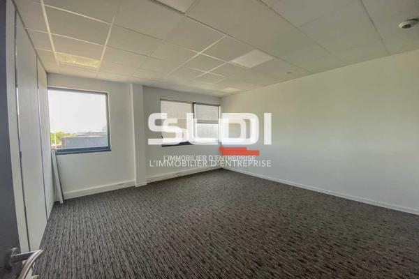 Bureaux A LOUER - MEYZIEU - 115 m²
