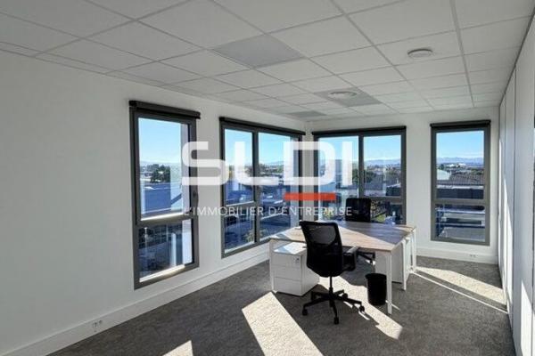 Bureaux A LOUER - CHASSIEU - 33 m²