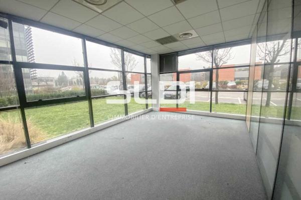Bureaux A LOUER - SAINT PRIEST - 1 380 m²