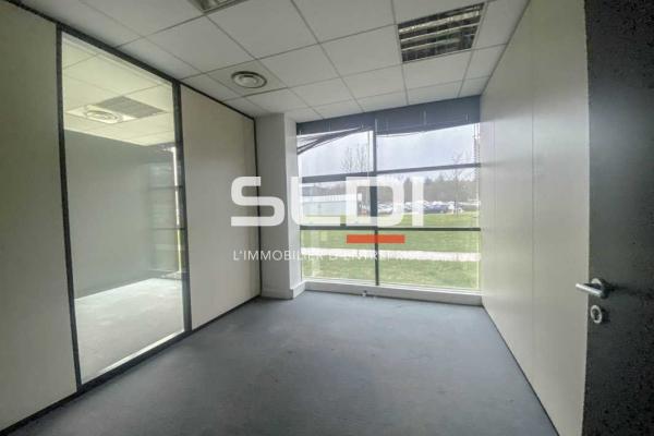 Bureaux A LOUER - SAINT PRIEST - 1 380 m²