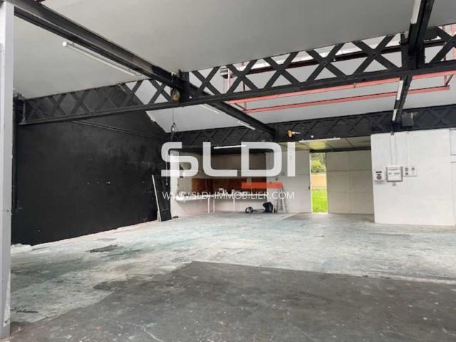 Bureaux A LOUER - RILLIEUX LA PAPE - 334 m²