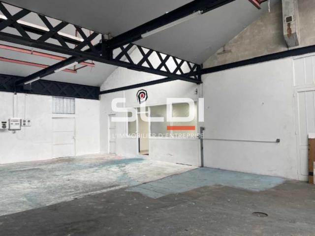 Bureaux A LOUER - RILLIEUX LA PAPE - 334 m²