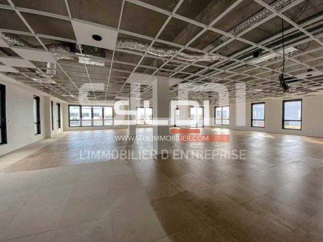 Bureaux A LOUER - GENAS - 554 m²