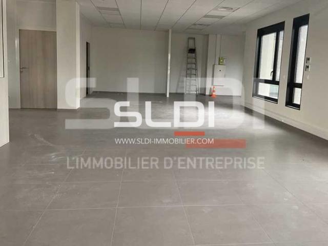 Bureaux A LOUER - GENAS - 554 m²