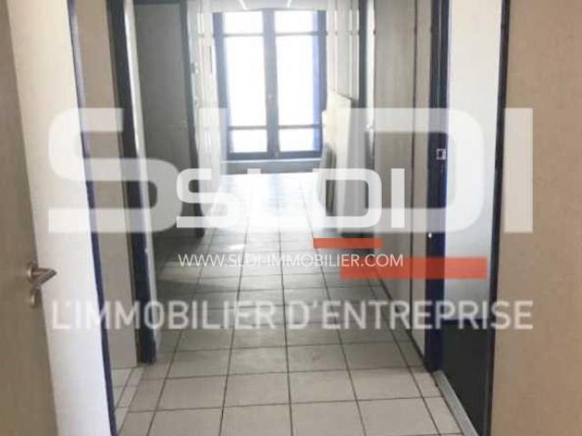 Bureaux A LOUER - SAINT FONS - 40 m²