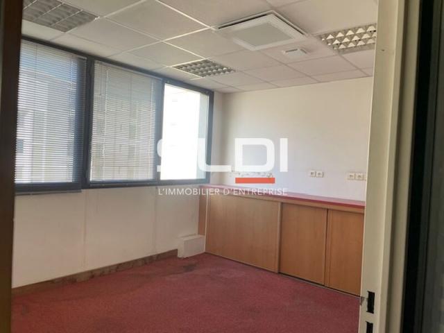 Bureaux A VENDRE OU A LOUER - LYON - 296 m²