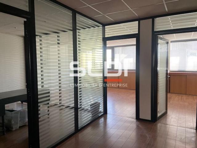 Bureaux A VENDRE OU A LOUER - LYON - 296 m²