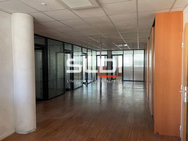 Bureaux A VENDRE OU A LOUER - LYON - 296 m²