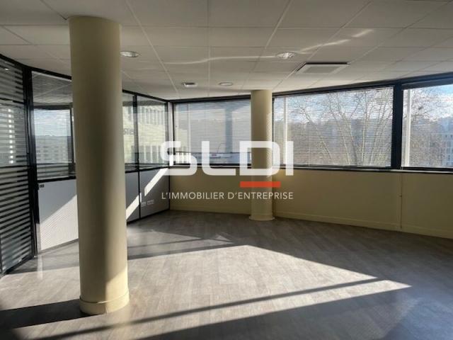 Bureaux A VENDRE OU A LOUER - LYON - 296 m²