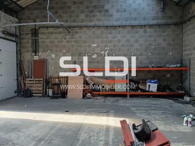 Locaux d'activités A LOUER - VENISSIEUX - 1 431 m²