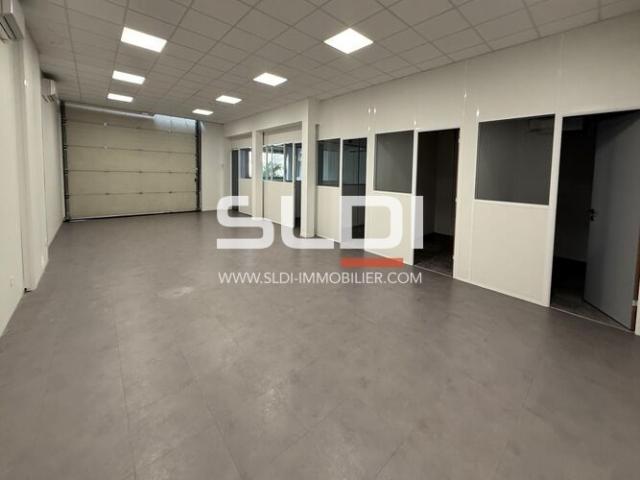Locaux d'activités A LOUER - VENISSIEUX - 1 431 m²
