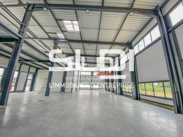 Locaux d'activités A LOUER - MEYZIEU - 1 531 m²