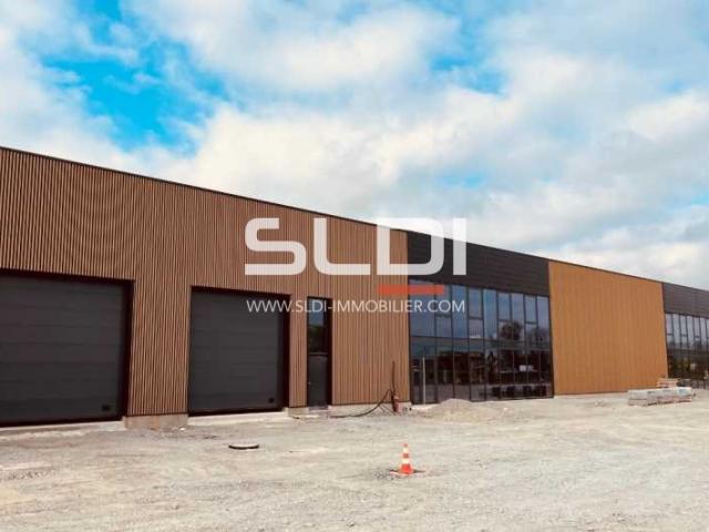 Locaux d'activités A LOUER - AMBERIEUX - 1 827 m²