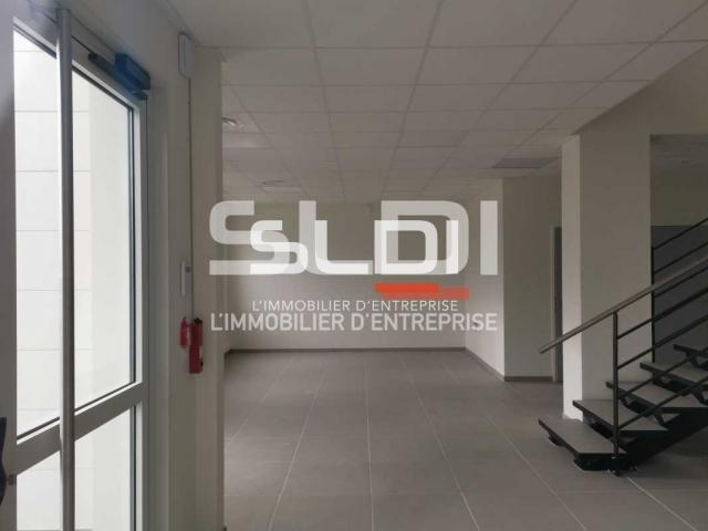 Locaux d'activités A VENDRE - BOURGOIN JALLIEU - 4 792 m²