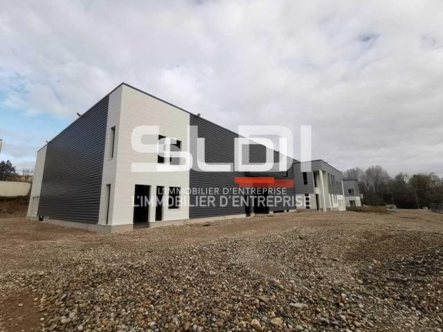 Locaux d'activités A VENDRE - BOURGOIN JALLIEU - 4 792 m²