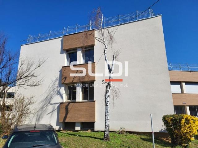 Bureaux A LOUER - TASSIN LA DEMI LUNE - 150 m²