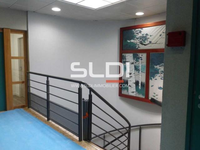 Bureaux A LOUER - SAINT PRIEST - 104 m²