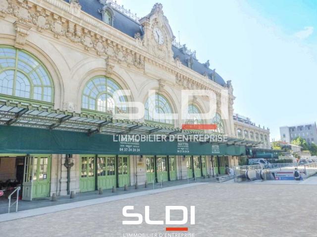 Bureaux A LOUER - LYON - 348 m²