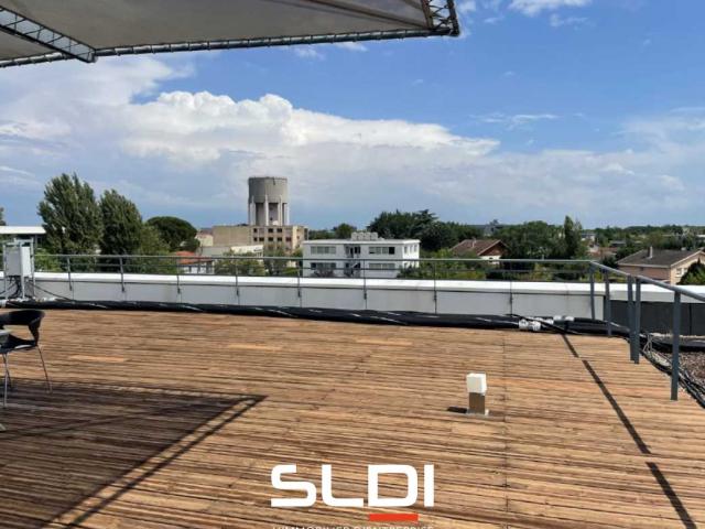 Bureaux A LOUER - DARDILLY - 1 952 m²