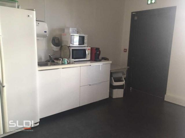 Bureaux A LOUER - SAINT PRIEST - 268 m²