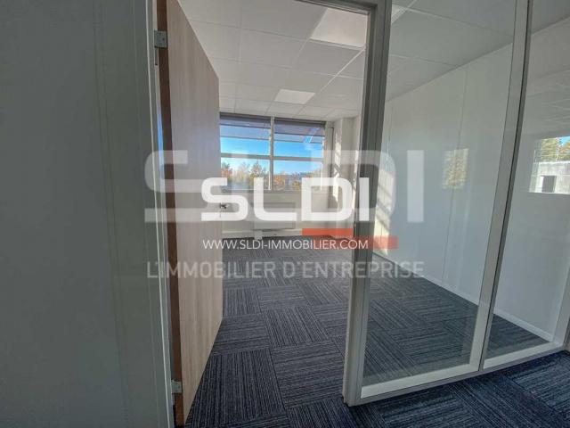 Bureaux A LOUER - SAINT PRIEST - 168 m²