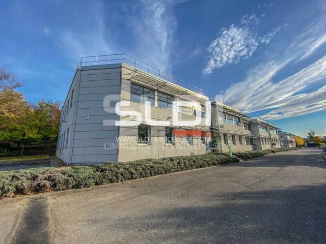 Bureaux A LOUER - SAINT PRIEST - 168 m²