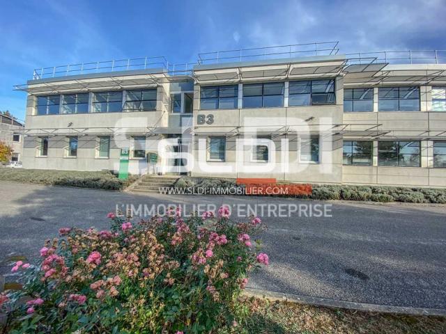 Bureaux A LOUER - SAINT PRIEST - 168 m²