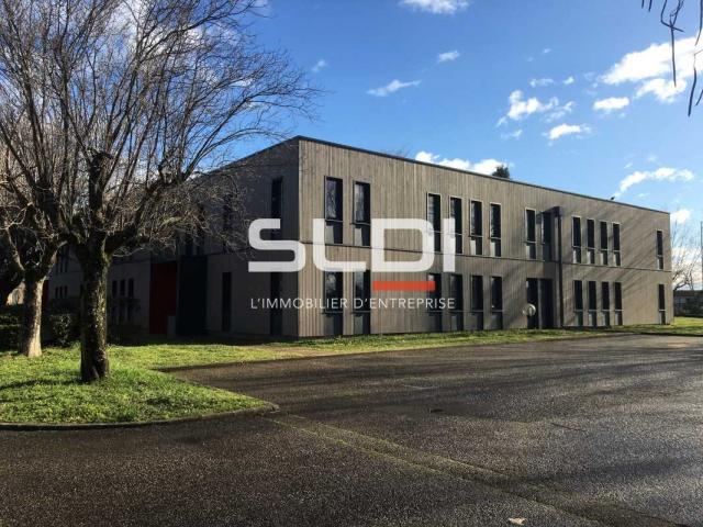 Bureaux A LOUER - VENISSIEUX - 920 m²