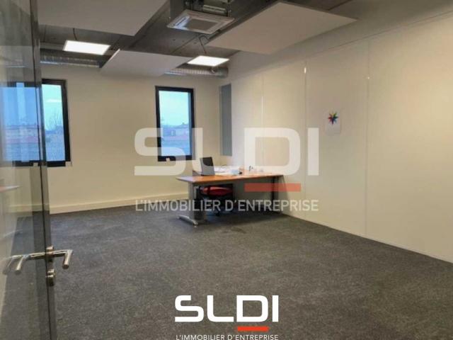 Bureaux A LOUER - RILLIEUX LA PAPE - 197 m²