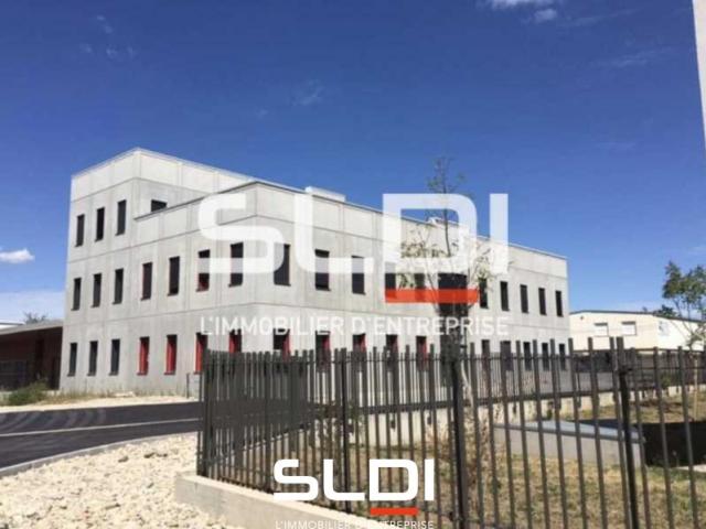 Bureaux A LOUER - RILLIEUX LA PAPE - 197 m²