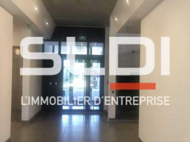 Bureaux A LOUER - RILLIEUX LA PAPE - 197 m²